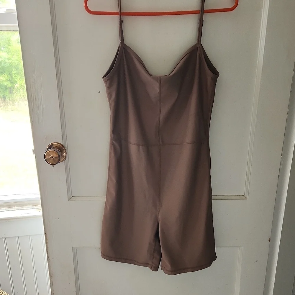2 Workout Rompers - Picture 3 of 4